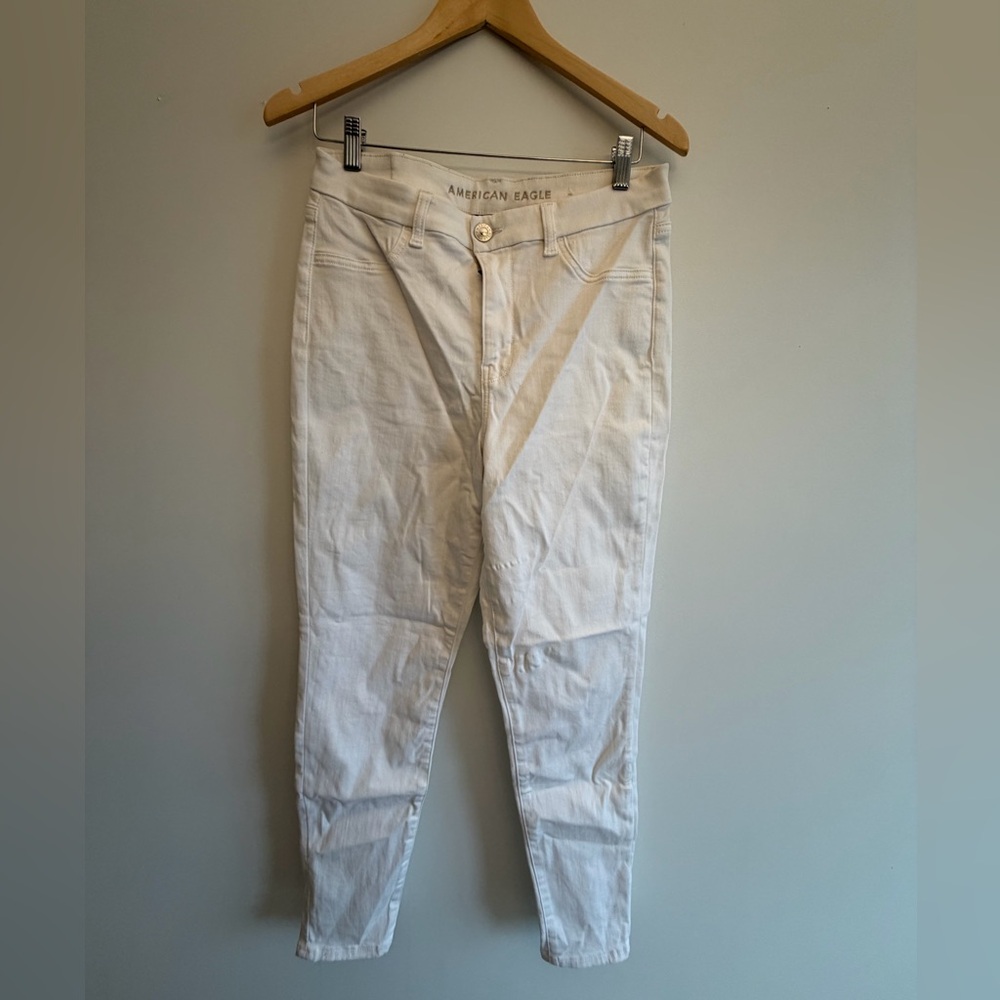 American Eagle White Skinny Jeans |
Size 12 | Dreamy Neutral Staple